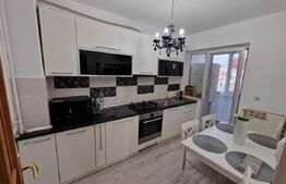 Apartament 3 camere, 70 mp, ultrafinisat, zona Pieței Centrale