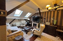 Apartament la mansardă, 3 camere, 76 mp, Deva