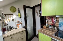 Apartament la mansardă, 3 camere, 76 mp, Deva