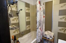 Apartament la mansardă, 3 camere, 76 mp, Deva