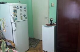 Apartament cu 3 camere, 42 mp, zona Gojdu