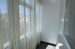 Apartament cu 2 camere, 49 mp, central, Bulevardul Decebal 