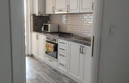 Apartament de vanzare, 3 camere, 122 mp, zona Str. Pietroasa-Deva