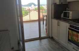 Apartament de vanzare, 3 camere, 122 mp, zona Str. Pietroasa-Deva