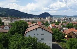 Apartament de vanzare, 3 camere, 122 mp, zona Str. Pietroasa-Deva