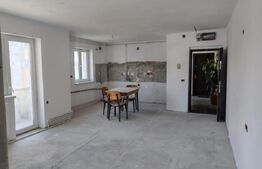 Apartament de vanzare, cu 4 camere, 85 mp, zona centrala