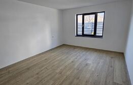 Casa de vanzare, 4 camere, 204 mp, zona Dacia Service