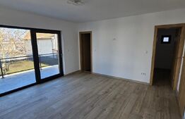 Casa de vanzare, 4 camere, 204 mp, zona Dacia Service