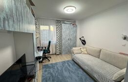 Apartament de vanzare, 2 camere, 74 mp + balcon, zona Pietroasa 