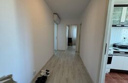 Apartament de vanzare, cu 2 camere 56 mp+balcon. zona Bălcescu