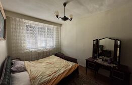 Apartament cu 3 camere, zona Progresul decomandat