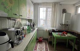 Apartament cu 4 camere,zona Progresul