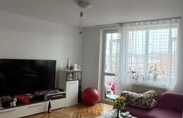 Apartament cu 4 camere,zona Progresul