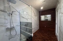 Casă 4 camere, 257mp, zona Zăvoi.