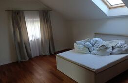 Casă 4 camere, 257mp, zona Zăvoi.