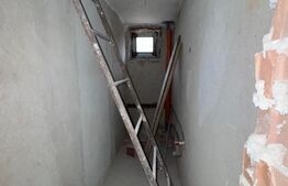 Apartament cu 3 camere, 120 mp, zona Cetății-Ansamblu rezidential