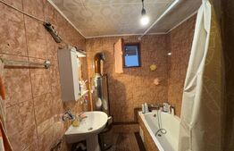 Casa de vanzare, 3 camere, 66 mp, zona Vața de Sus