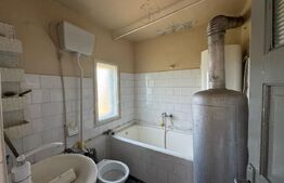 Casa de vanzare, cu 3 camere, 57 mp, zona Simeria