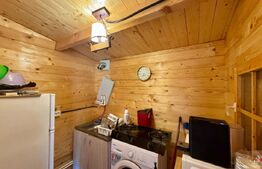 Cabane de vanzare, cu 3 camere, 50 mp, zona Brad