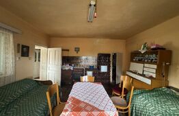 Casa de vanzare, cu 3 camere, 191 mp, la 3 km de Hațeg