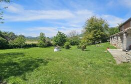 Casă cu 5 camere si 1000 mp teren în Șoimus, Deva 