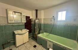 Casă de vanzare, cu 3 camere, 116 mp in Șoimuș