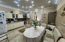 Vila de vanzare, cu 9 camere, 360 mp, zona Orăștie