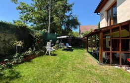 Vila de vanzare, cu 9 camere, 360 mp, zona Orăștie