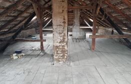 Casă de vanzare, cu două unități locative, 5 camere, 158 mp, zona Geoagiu