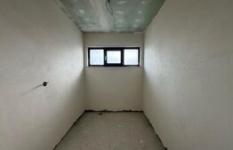 Jumatate de duplex cu 4 camere, 130 mp, in Deva