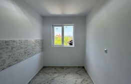 Casa cu 2 camere si cu o superba priveliste spre Castelul Corvinilor Hunedoara 