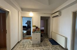 Apartament de vanzare, cu 3 camere decomandat, 61 mp, zona Progresul