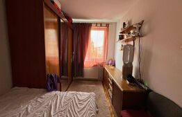 Apartament de vanzare, cu 3 camere decomandat, 61 mp, zona Progresul