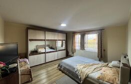 Casa de vanzare, cu 3 camere, 87 mp, zona Bejan