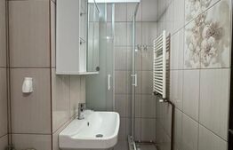 Apartament cu 3 camere, zona Minerului