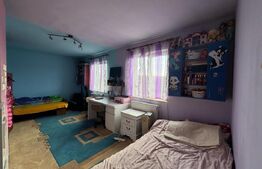 Casa de vanzare, cu 4 camere, 180 mp, in Simeria