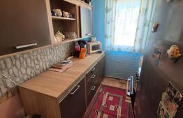 Apartament 2 camere, semidecomandat, etaj 4/4 – Aleea Streiului – zonă verde 