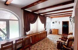 Casa cu 6 camere in Harau, 319mp