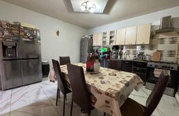 Casa cu 3 camere in Uroi