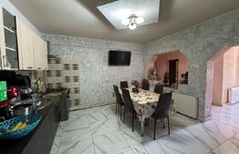 Casa cu 3 camere in Uroi