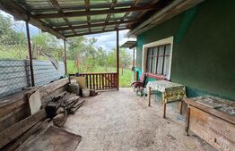 Casa cu 2 camere 50 mp si 836 mp teren, in Magura