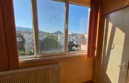 Apartament central, 2 camere, 54 mp, vedere spre Cetatea Devei
