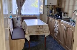 Apartament cu 2 camere, semidecomandat, balcon închis, 48mp