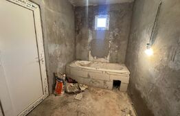 Casa cu 3 camere, 75 mp, In Zam