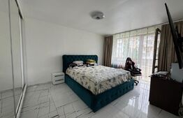 Apartament de vânzare, cu 2 camere, 57 mp, decomandat, zona Balcescu 