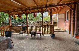 Casa cu 3 camere, 70 mp, in Ghelari