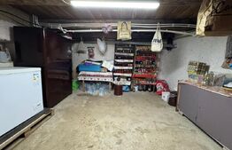 Casa cu 3 camere, 70 mp, in Ghelari