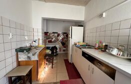 Casa de vanzare, 45 mp + 580 mp teren, zona Simeria