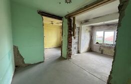 Casă cu 4 camere în Hunedoara 