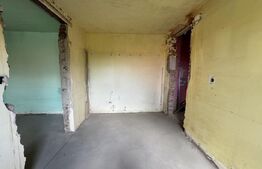 Casă cu 4 camere în Hunedoara 